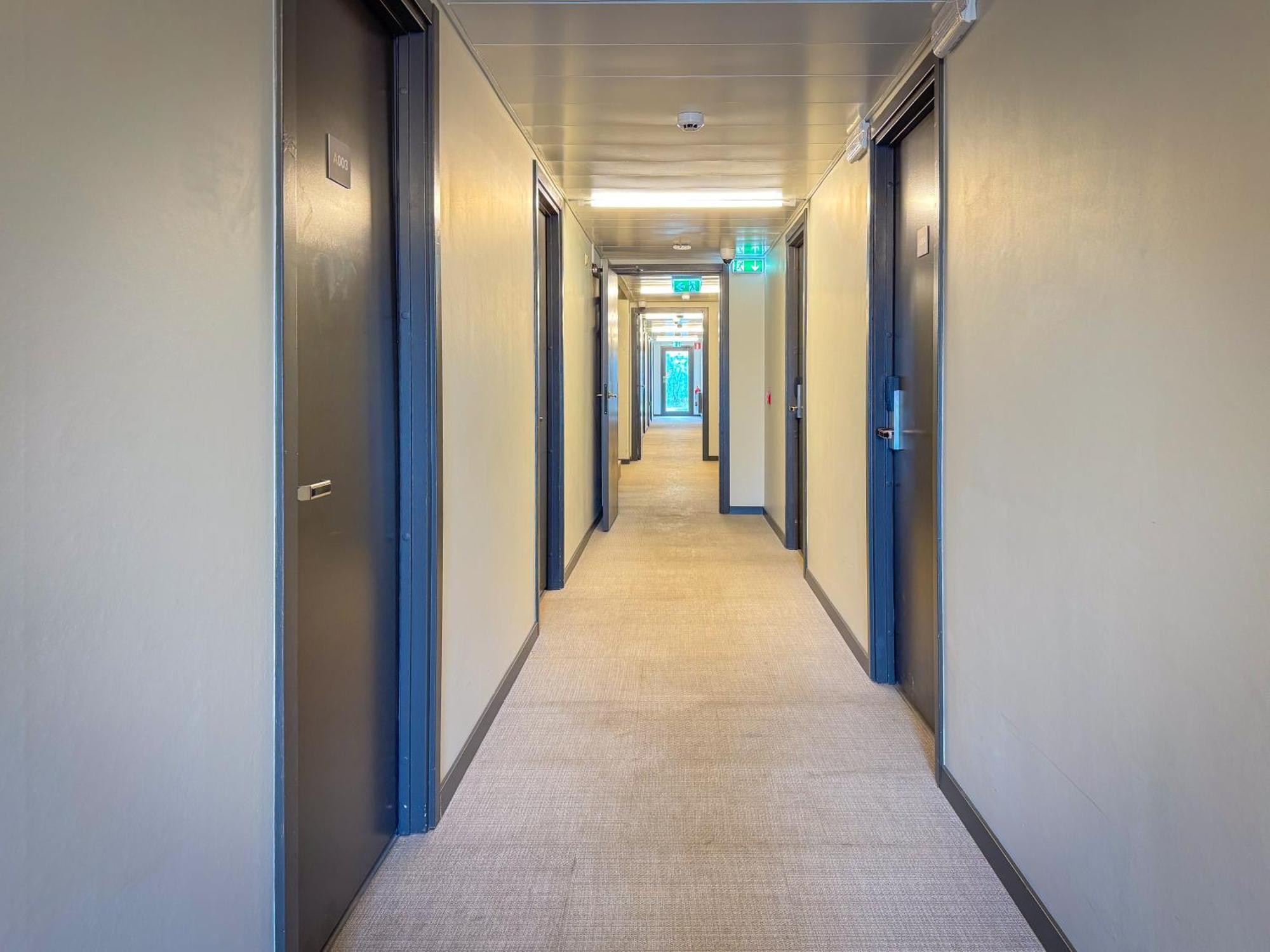 Joenkoeping Hotel Apartments Buitenkant foto